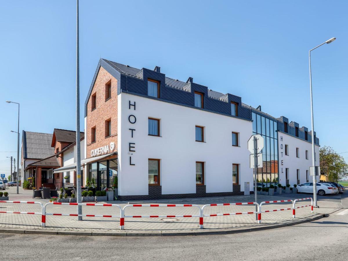 Hotel Antek Zlinice Eksteriør bilde